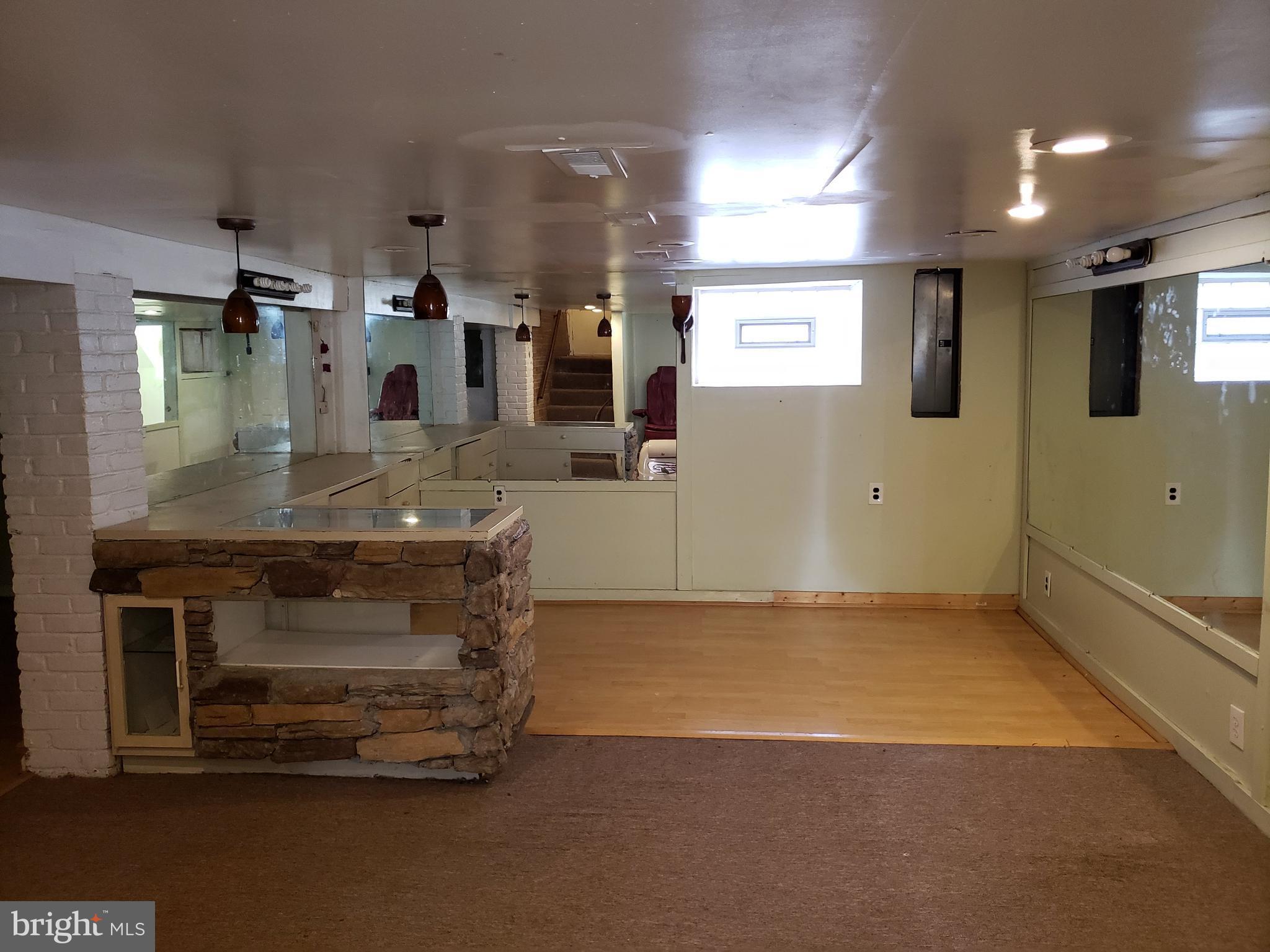 UPPER PARK HEIGHTS - Residential