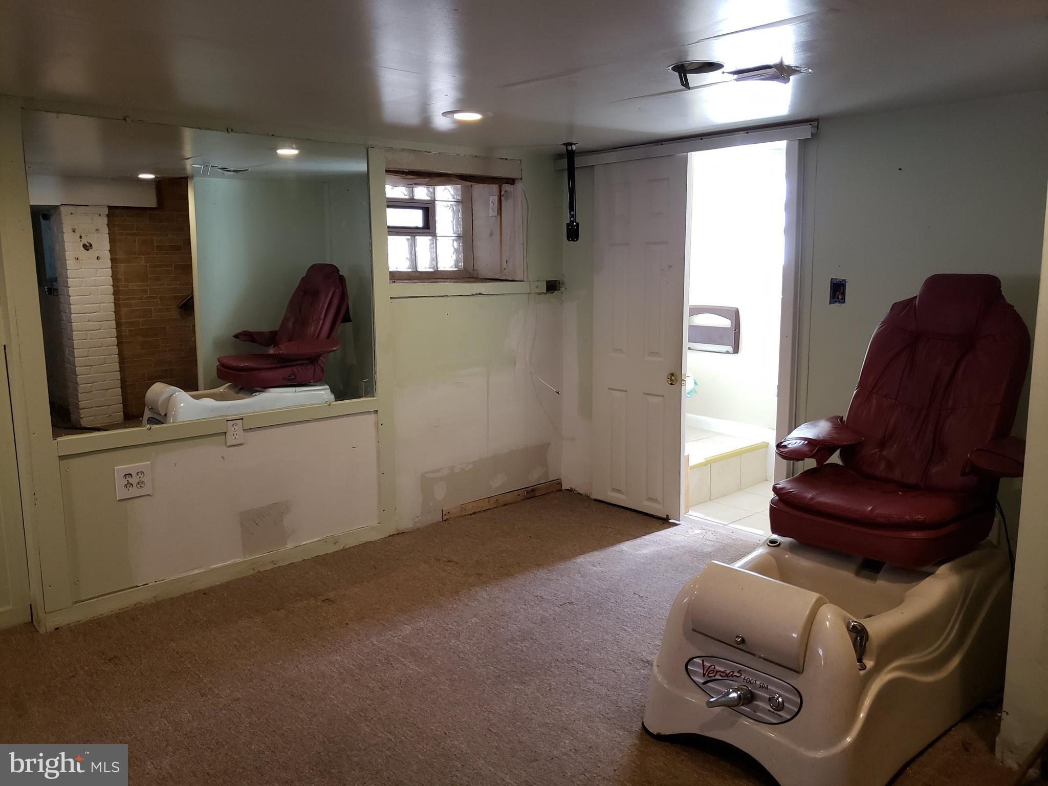 UPPER PARK HEIGHTS - Residential