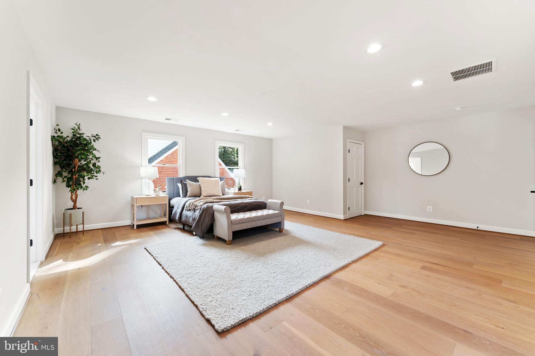 WOODMOOR - Residential