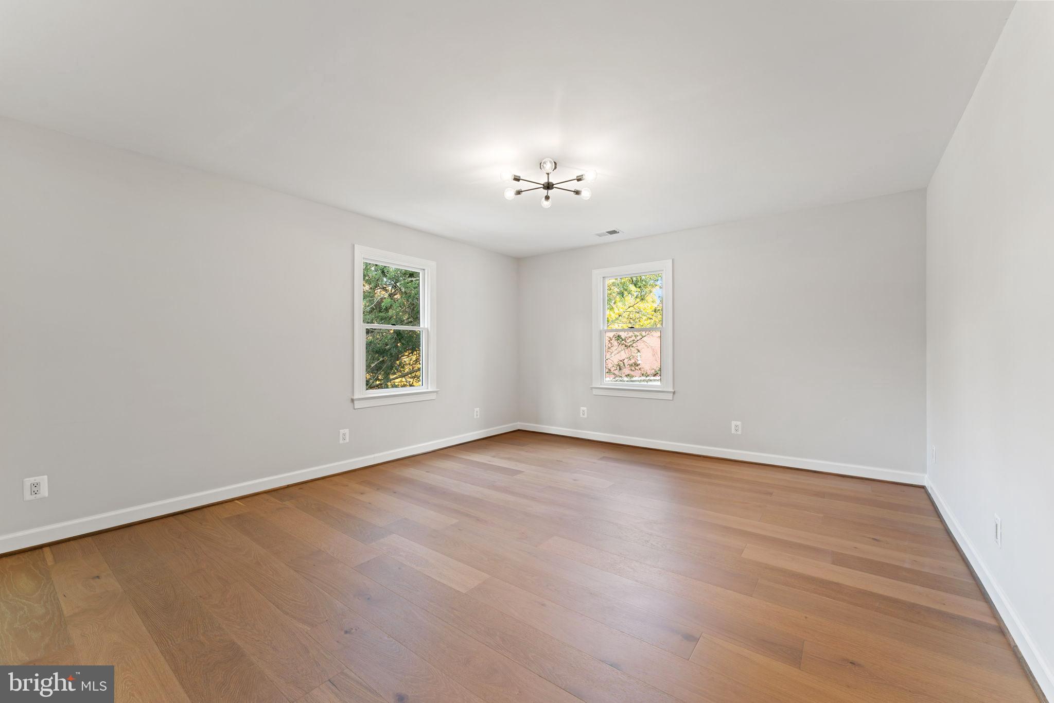 WOODMOOR - Residential