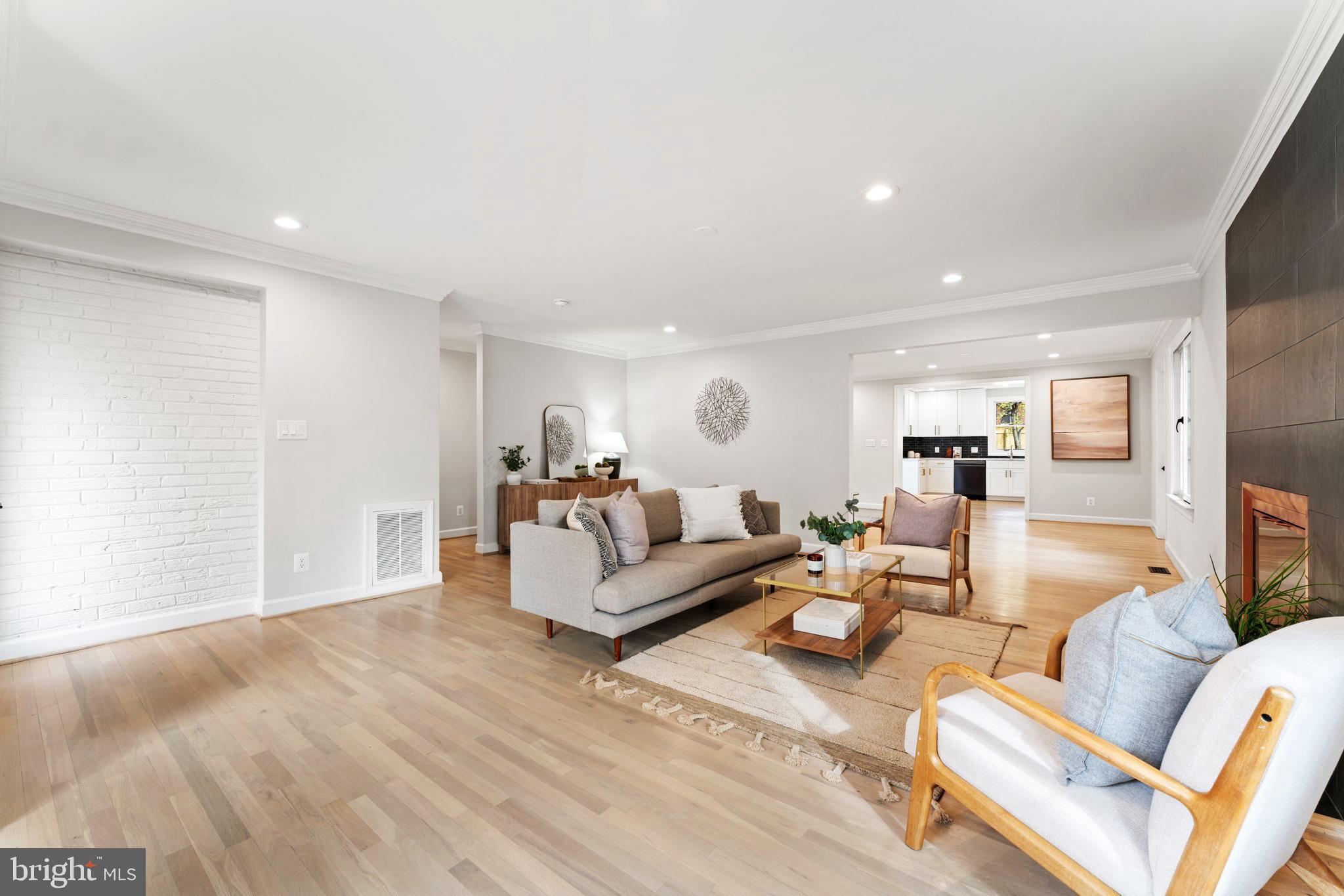 WOODMOOR - Residential