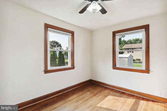 LODGE FOREST MANOR - Residential Lease