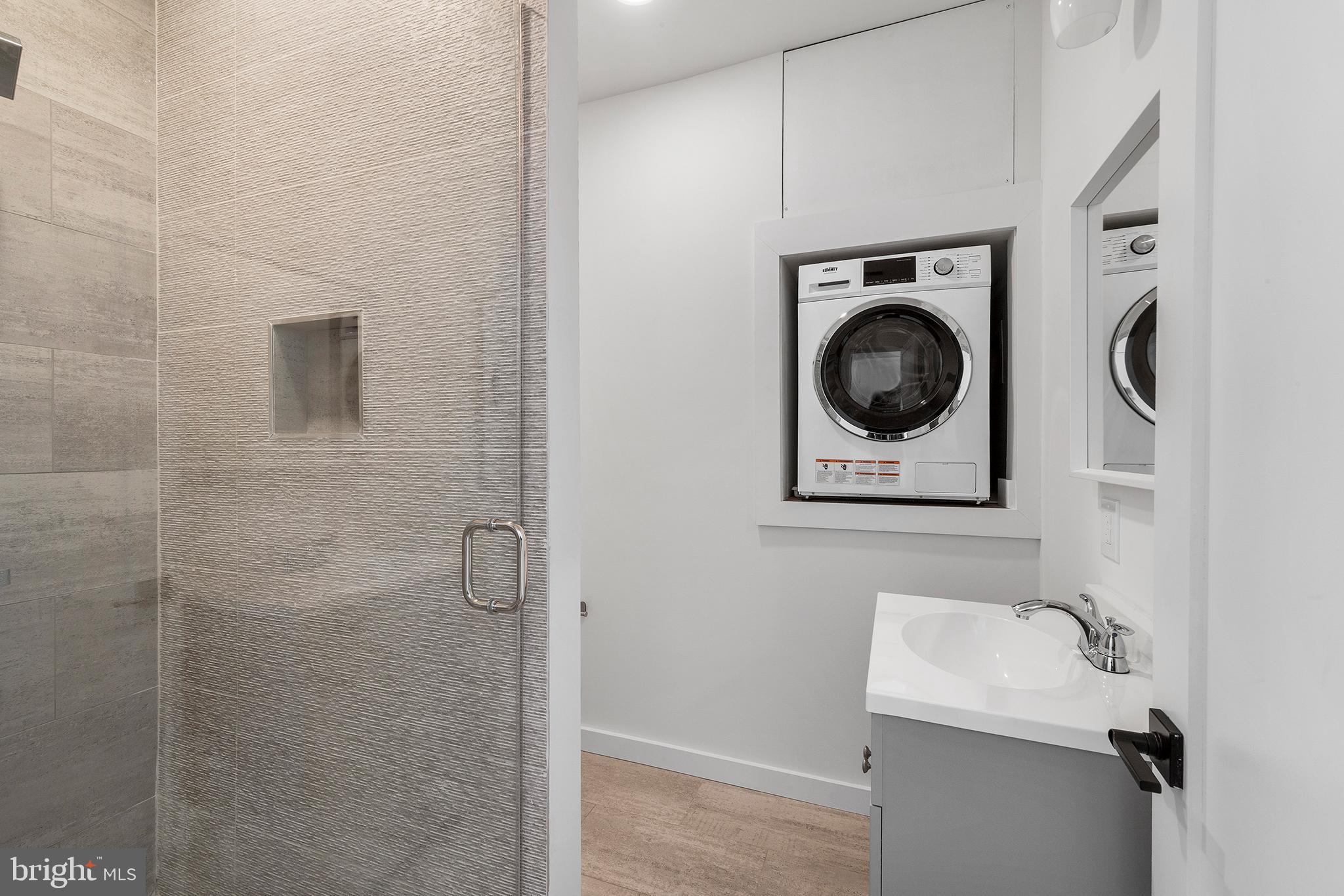 RITTENHOUSE SQUARE - Commercial Sale