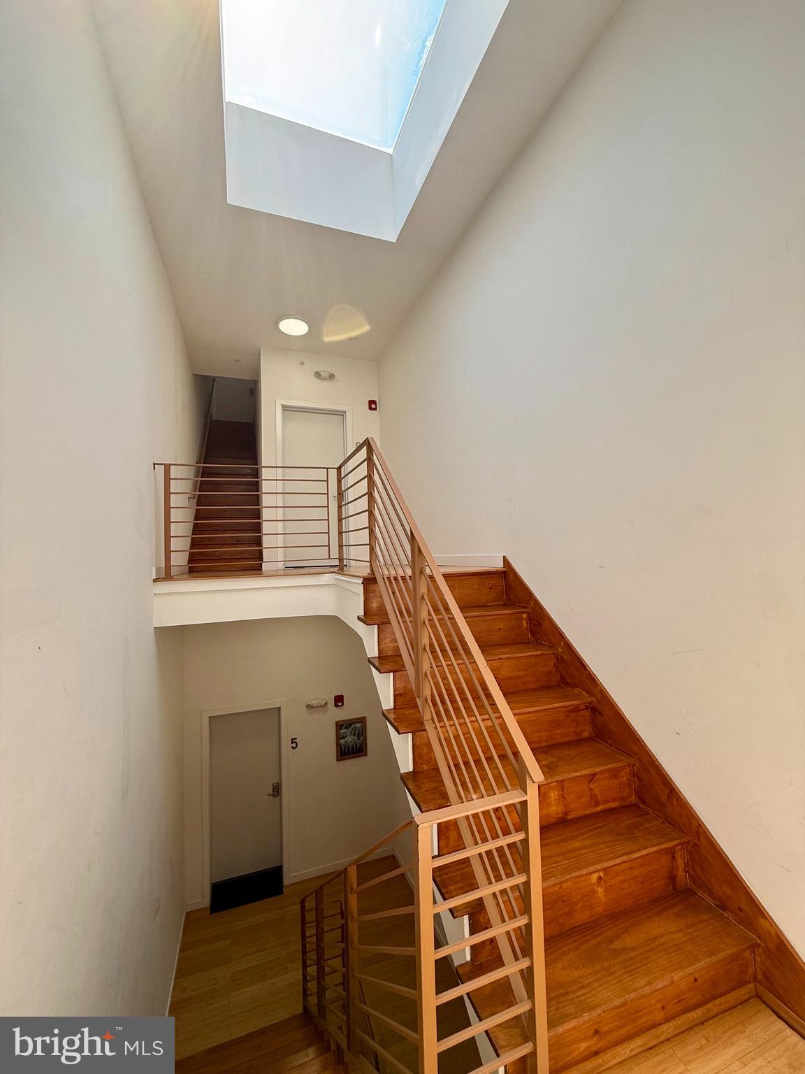 RITTENHOUSE SQUARE - Commercial Sale