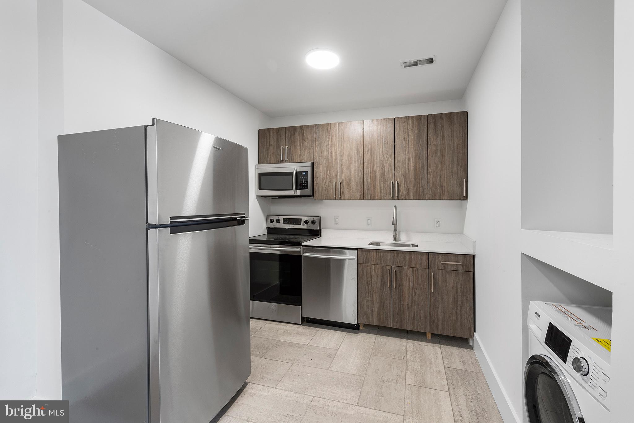 RITTENHOUSE SQUARE - Commercial Sale