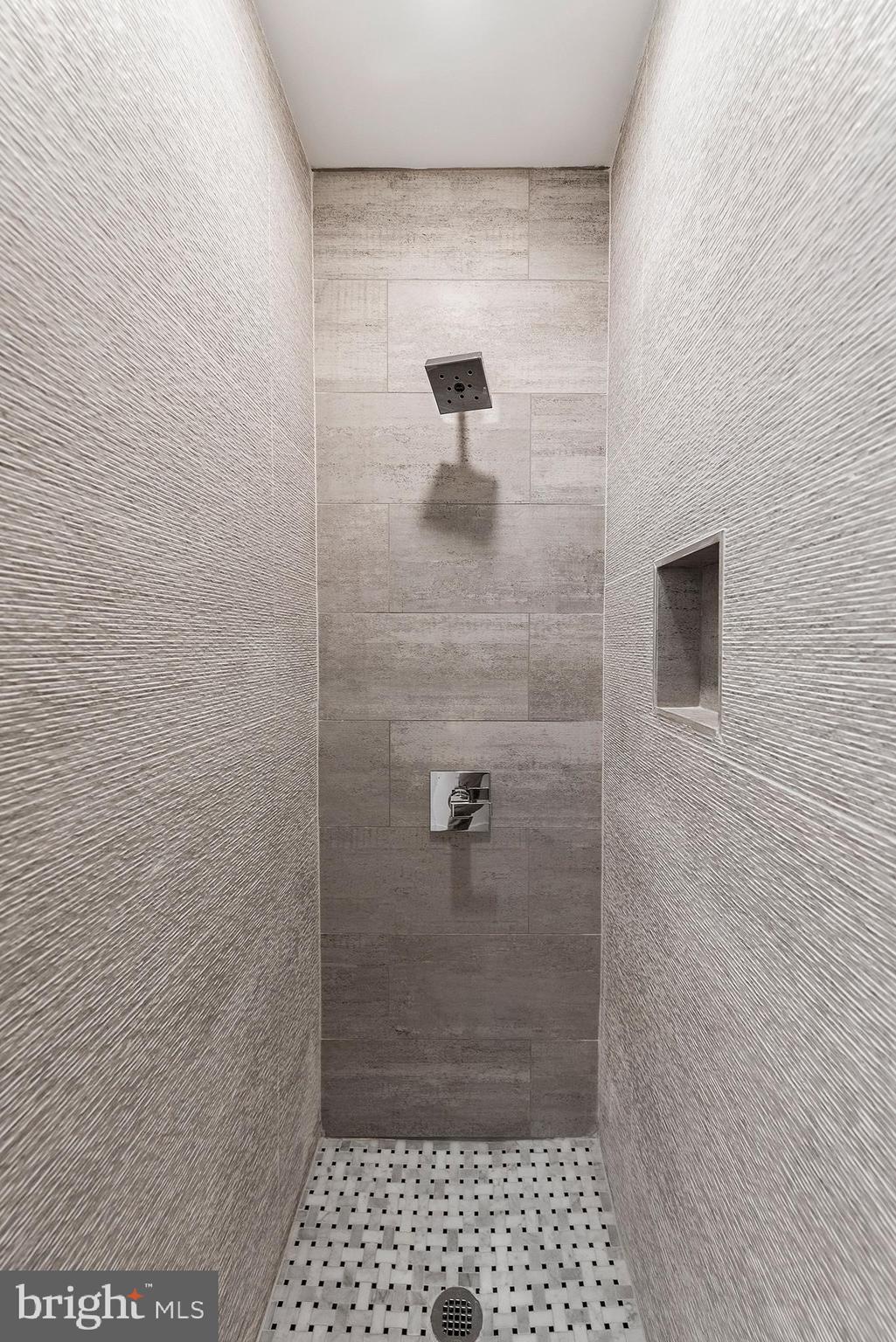 RITTENHOUSE SQUARE - Commercial Sale