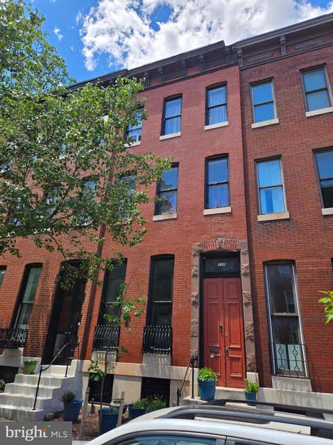 Townhouse For Sale - 122 W Lanvale Street<br/> BALTIMORE, MD 21217
