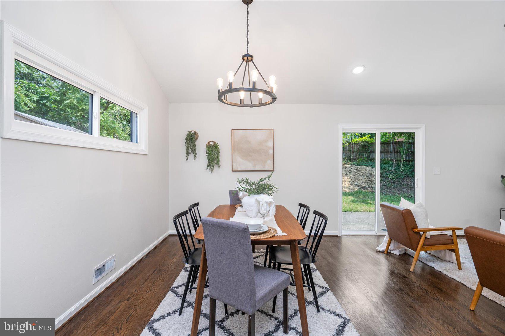 LUTHERVILLE - Residential