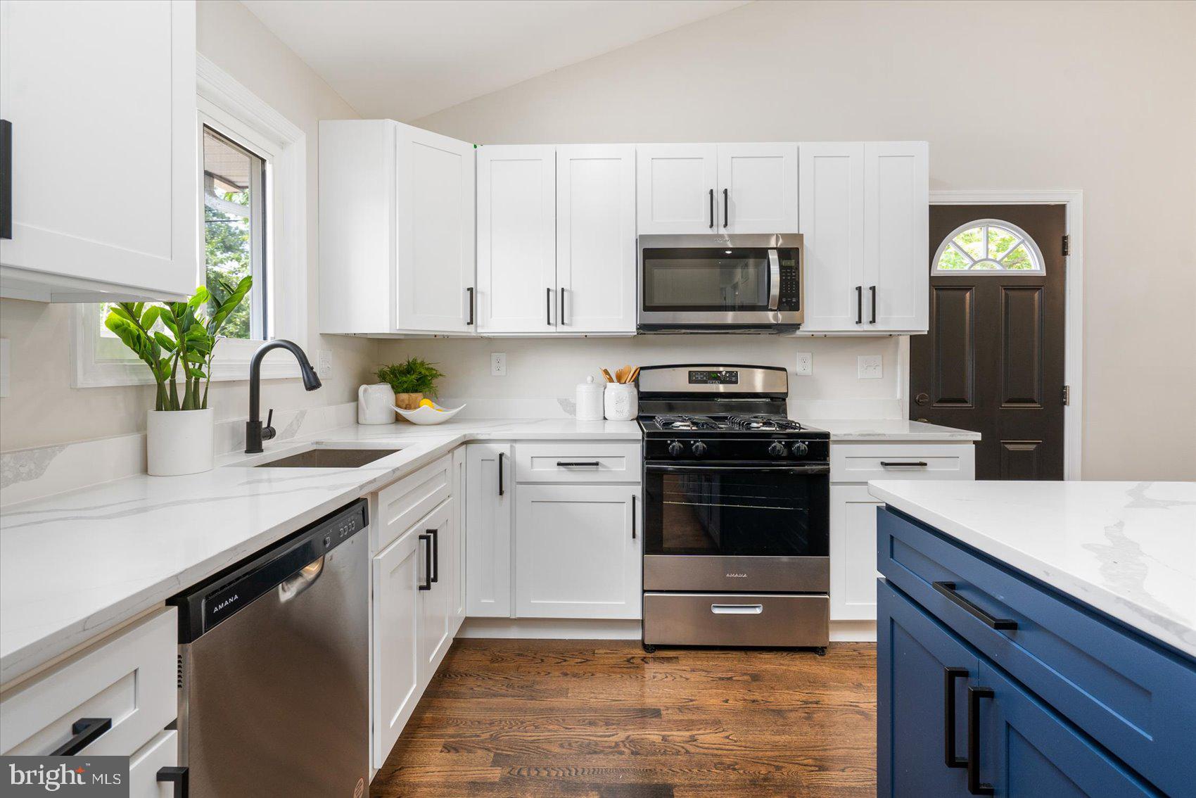 LUTHERVILLE - Residential