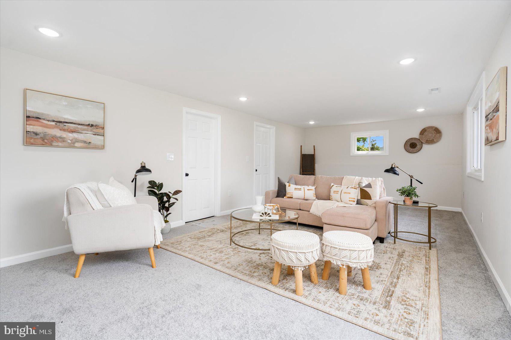 LUTHERVILLE - Residential