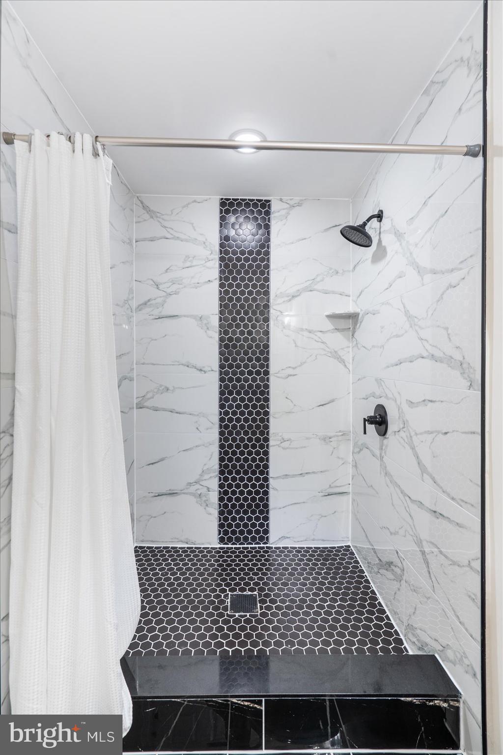 LUTHERVILLE - Residential