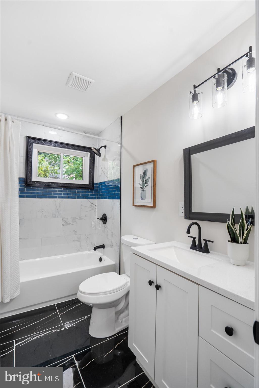 LUTHERVILLE - Residential