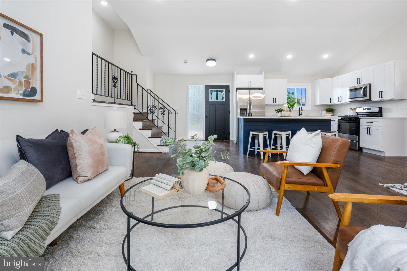 LUTHERVILLE - Residential