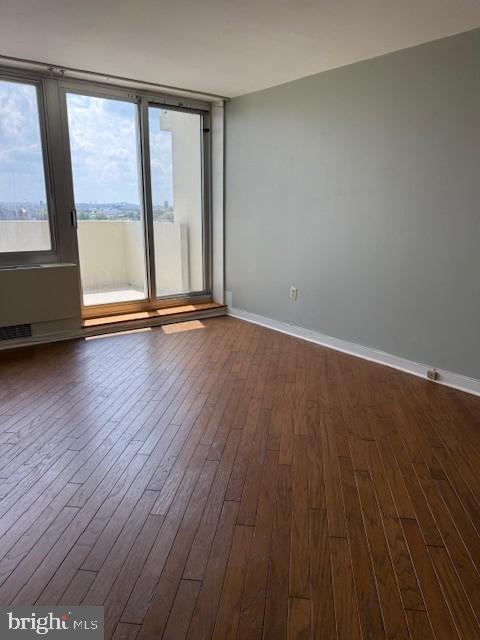 WASHINGTON SQ - Residential Lease