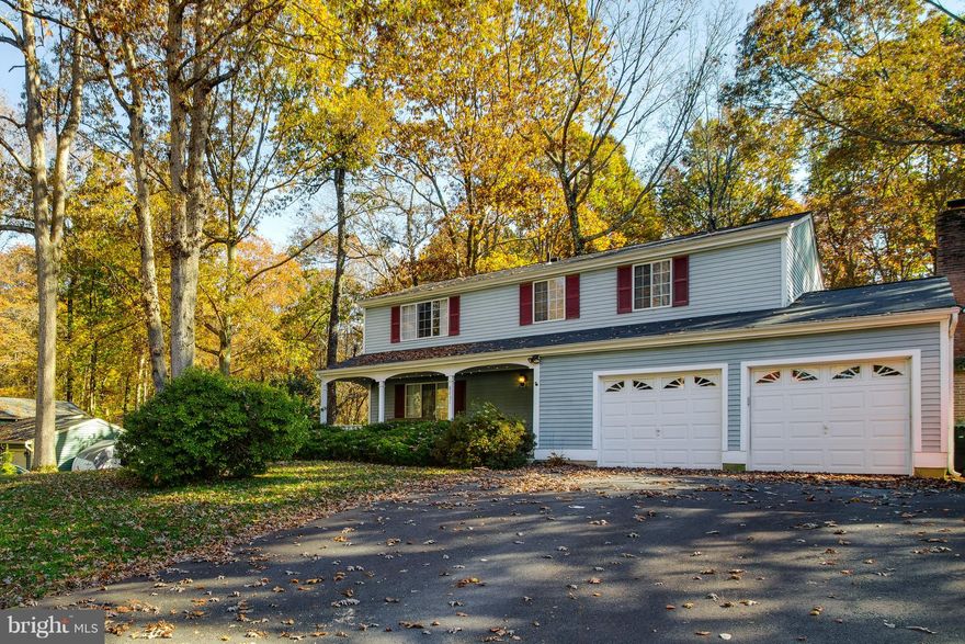 Lovely home in Colgan HS district. Updated kitchen with granite counters and maple cabinets, easy close drawers, Cozy Family room with fireplace,   Roof and gutters replaced, newer carpet and wood floors. Lots of Room for the pets and children to play in with a fenced yard in the rear.