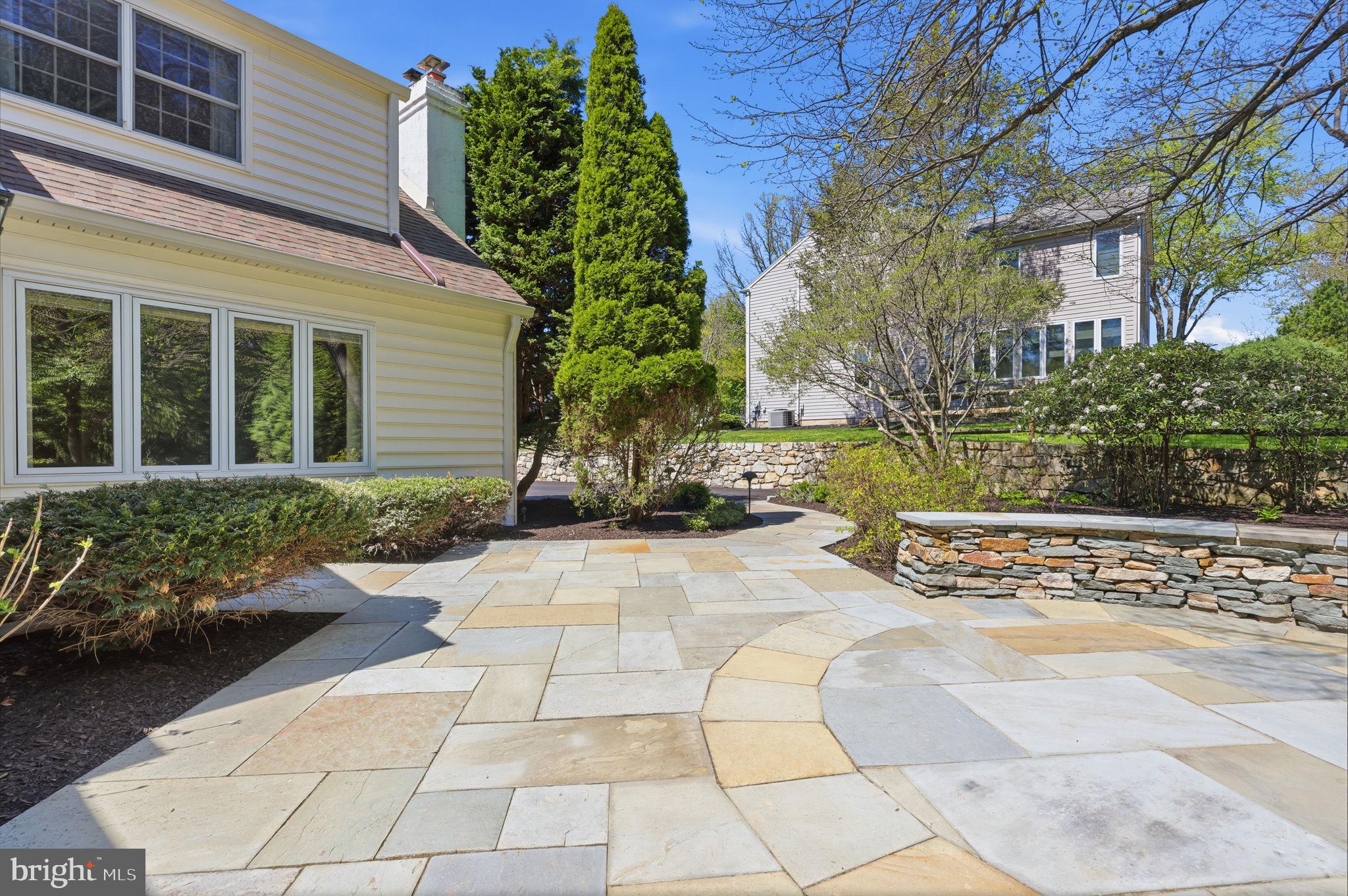 ROBBINS PARK - Residential