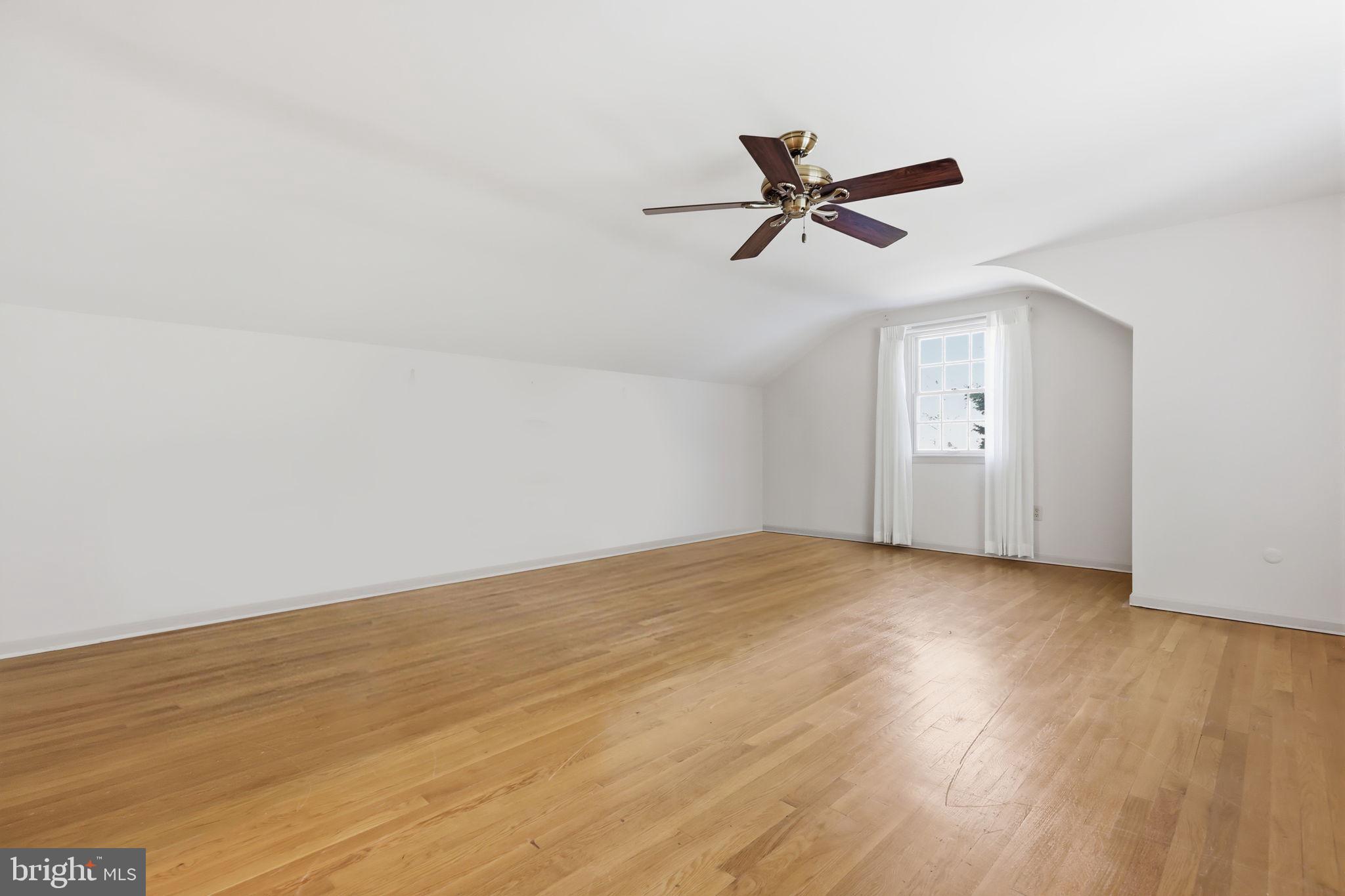 ROBBINS PARK - Residential