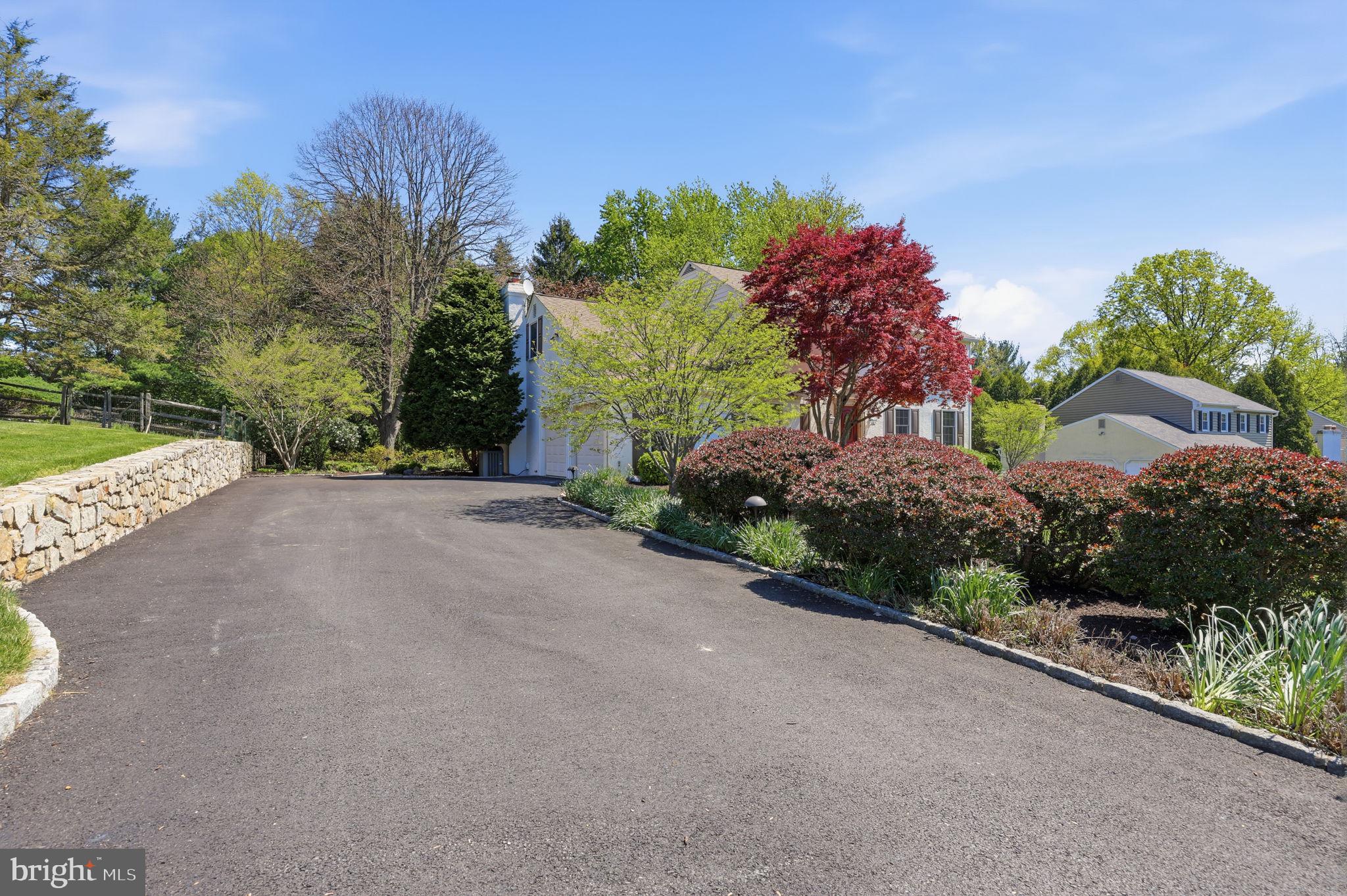 ROBBINS PARK - Residential