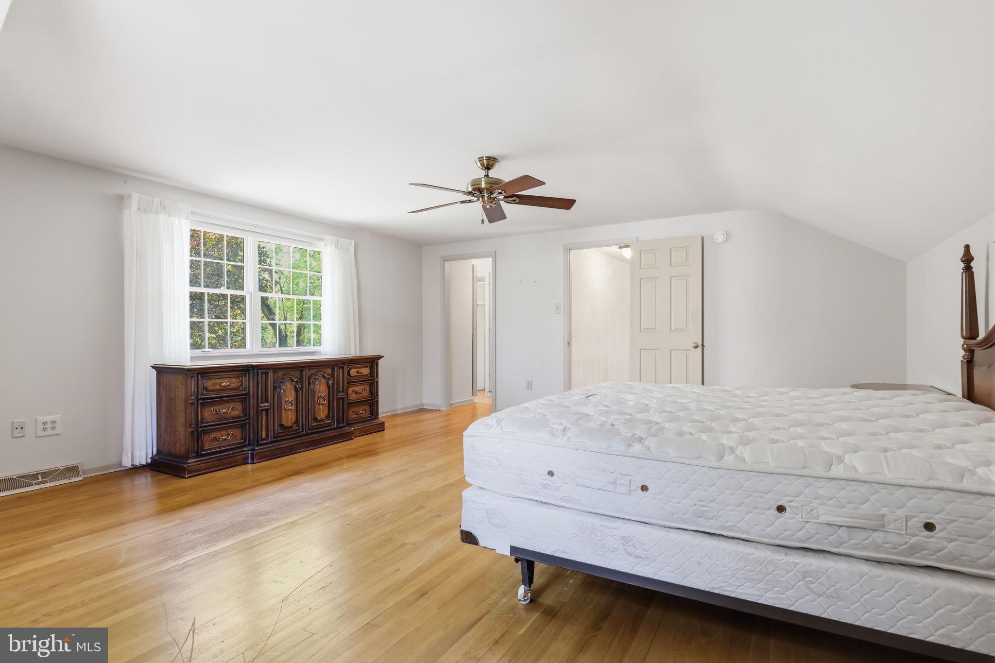 ROBBINS PARK - Residential