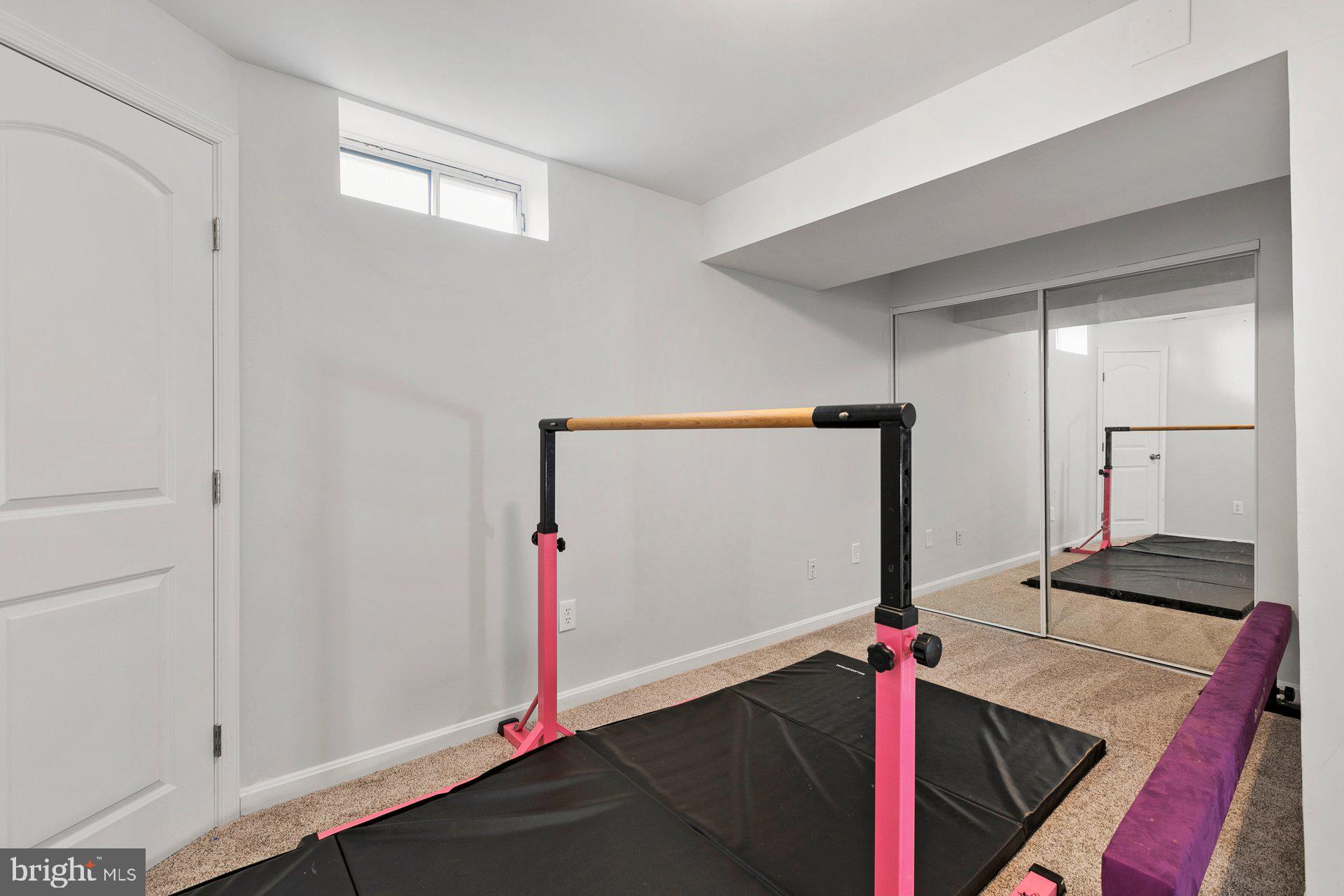 GREENBRIER - Residential