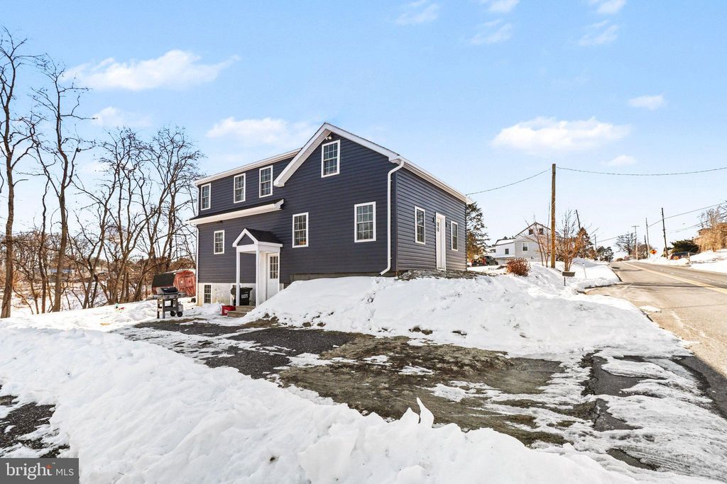 Photo of 629 Park Hill Drive, MANHEIM, PA 17545 (MLS # PALA2083202)