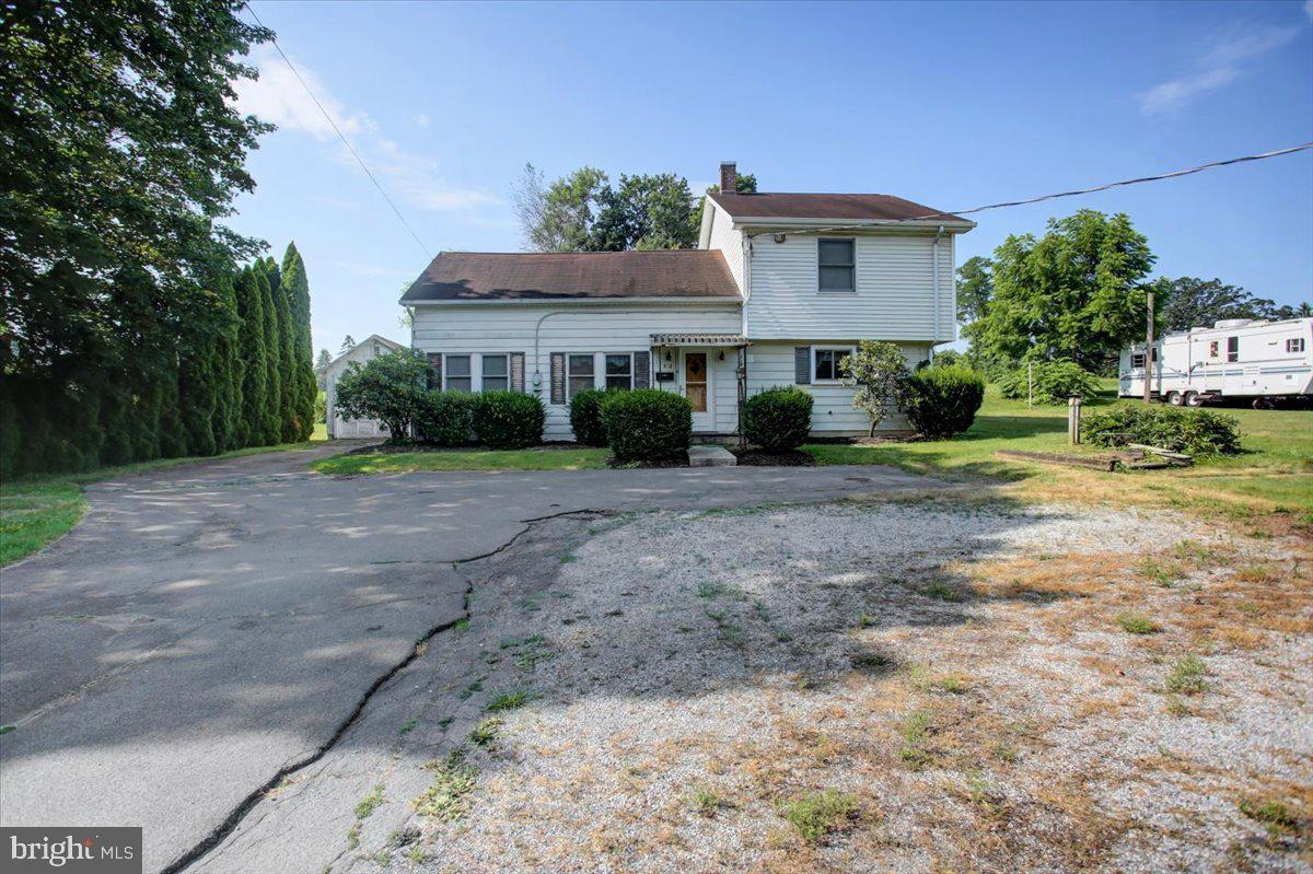 312 ROXBURY ROAD