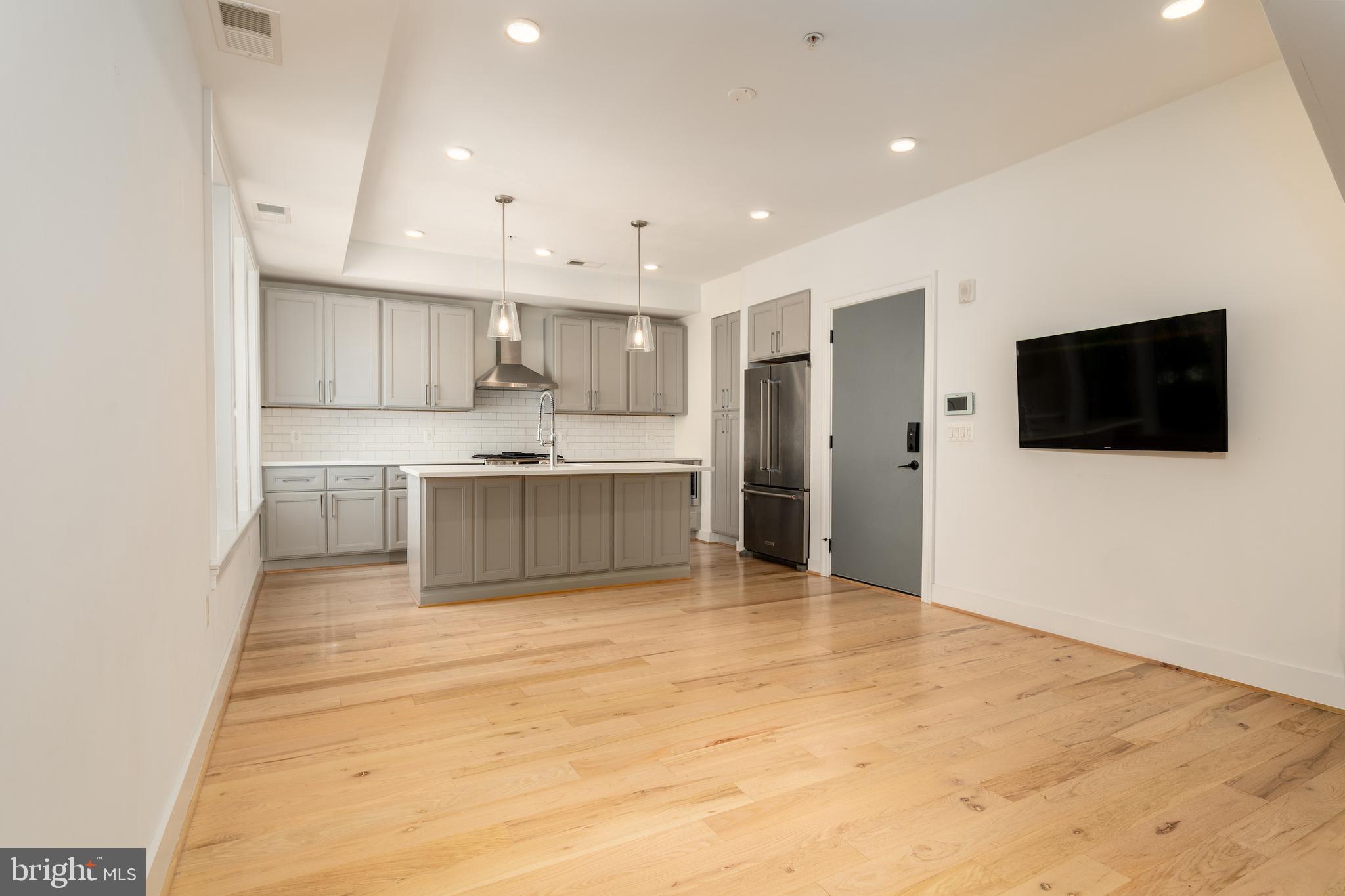 811 UPSHUR STREET NW 10