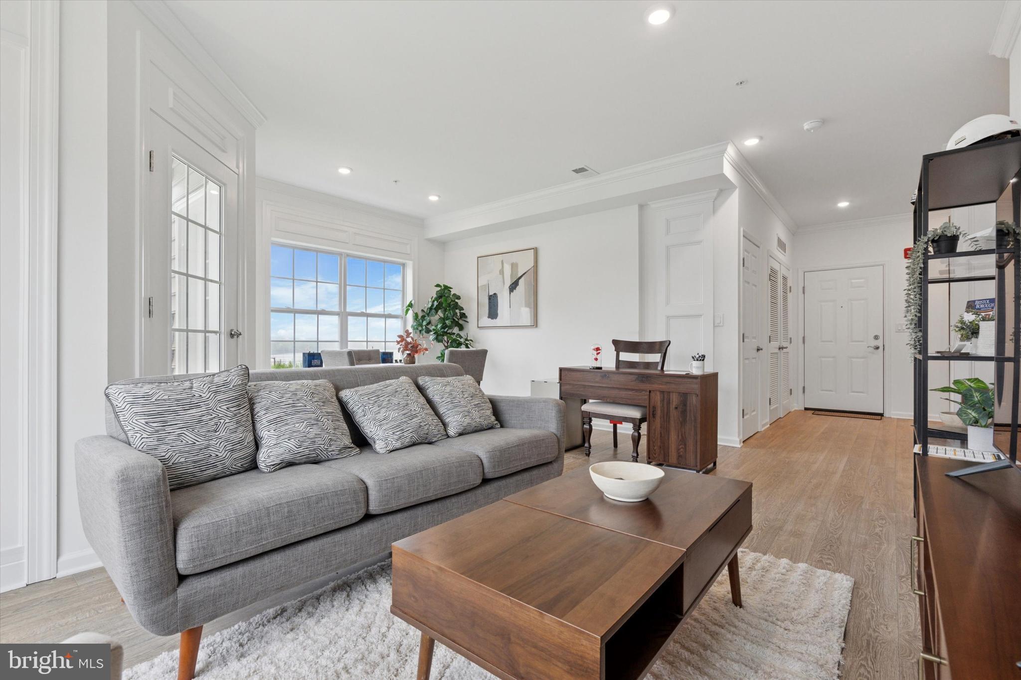 RADCLIFFE COURT - Residential