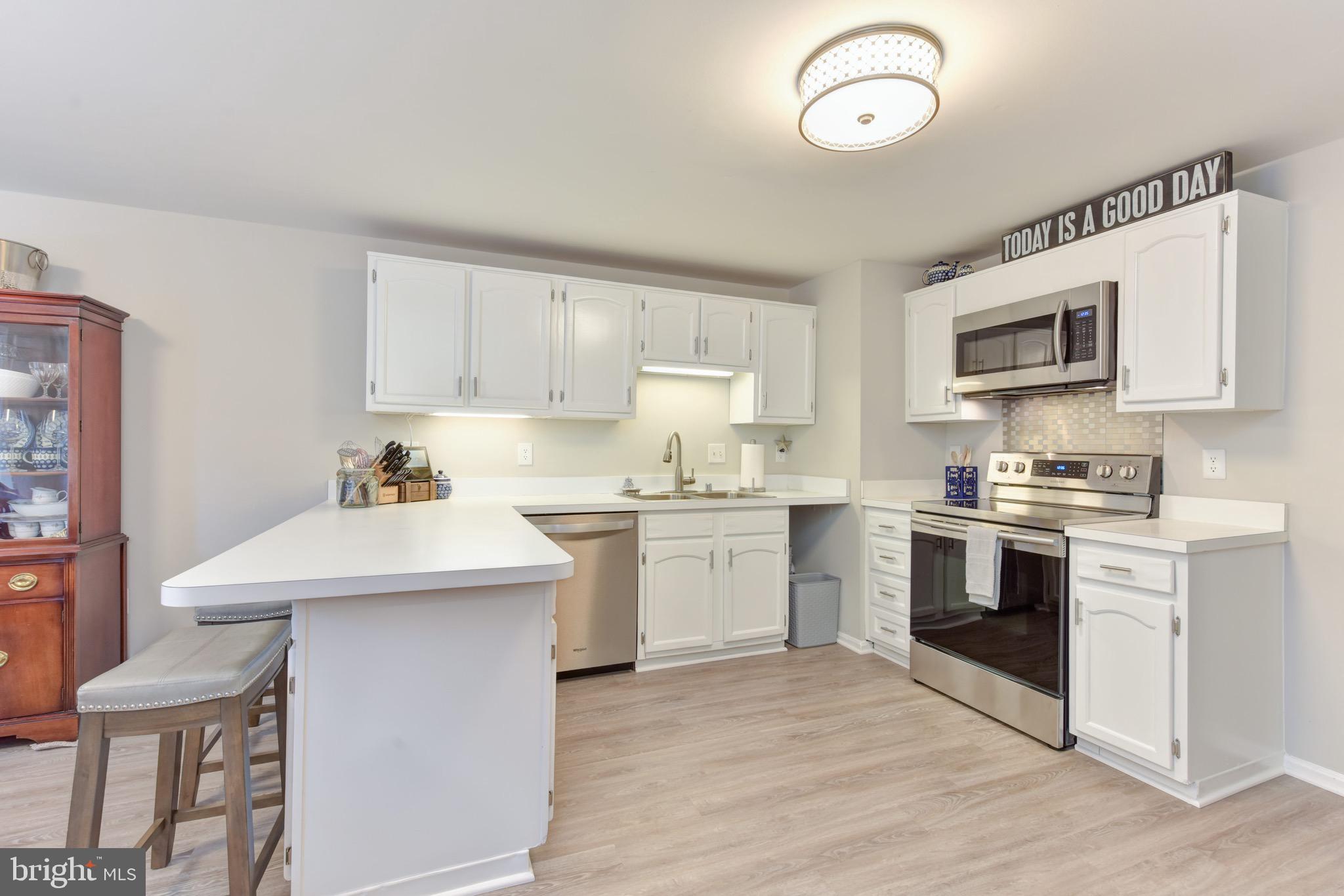 CARDINAL GLEN - Residential