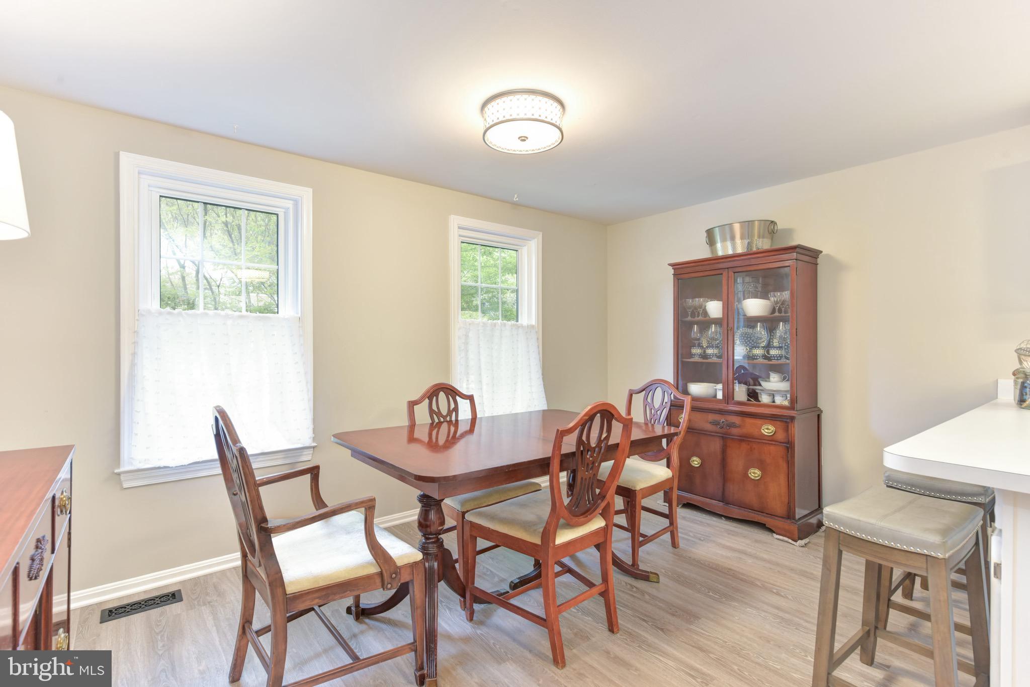 CARDINAL GLEN - Residential