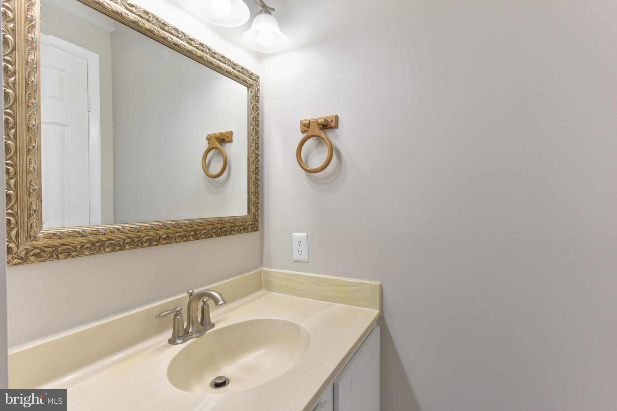 CARDINAL GLEN - Residential