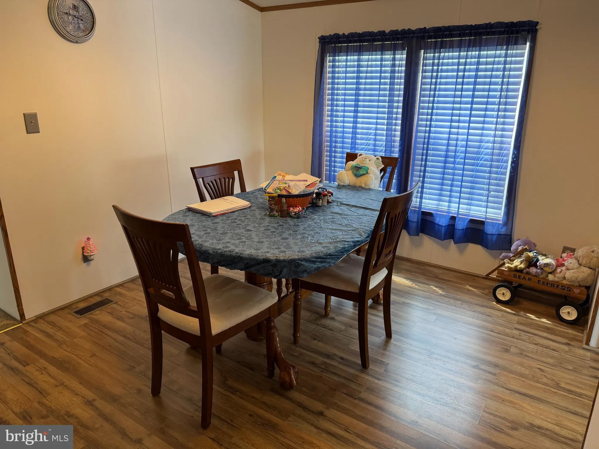 New Oxford, Pennsylvania 17350, United States, 3 Bedrooms Bedrooms, ,2 BathroomsBathrooms,Residential,Active,148962