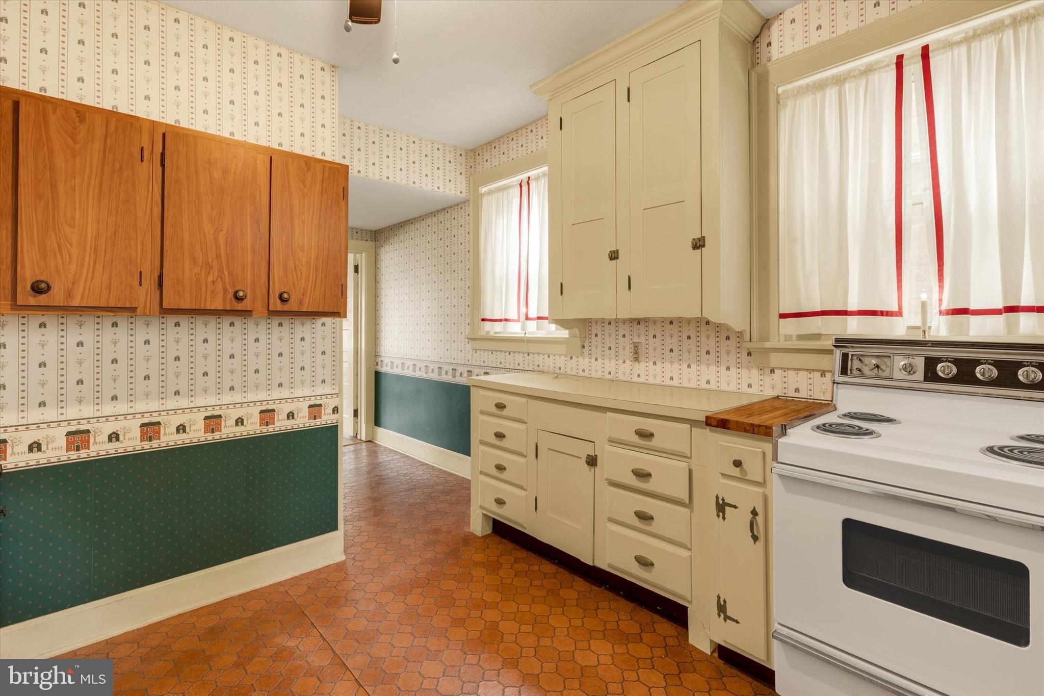 MANHEIM BOROUGH - Residential