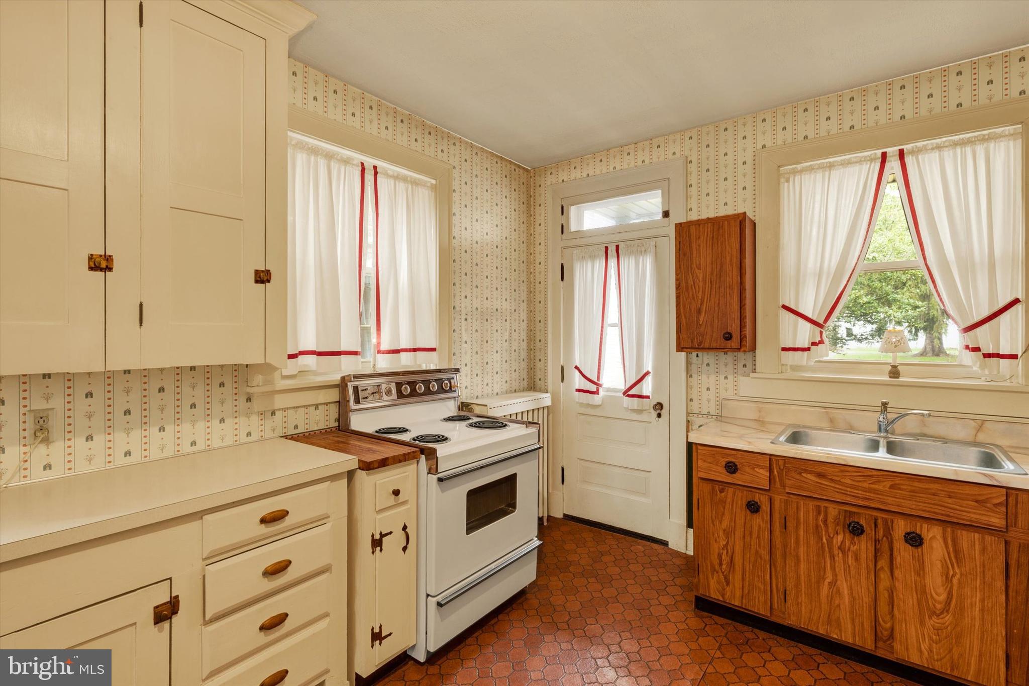 MANHEIM BOROUGH - Residential