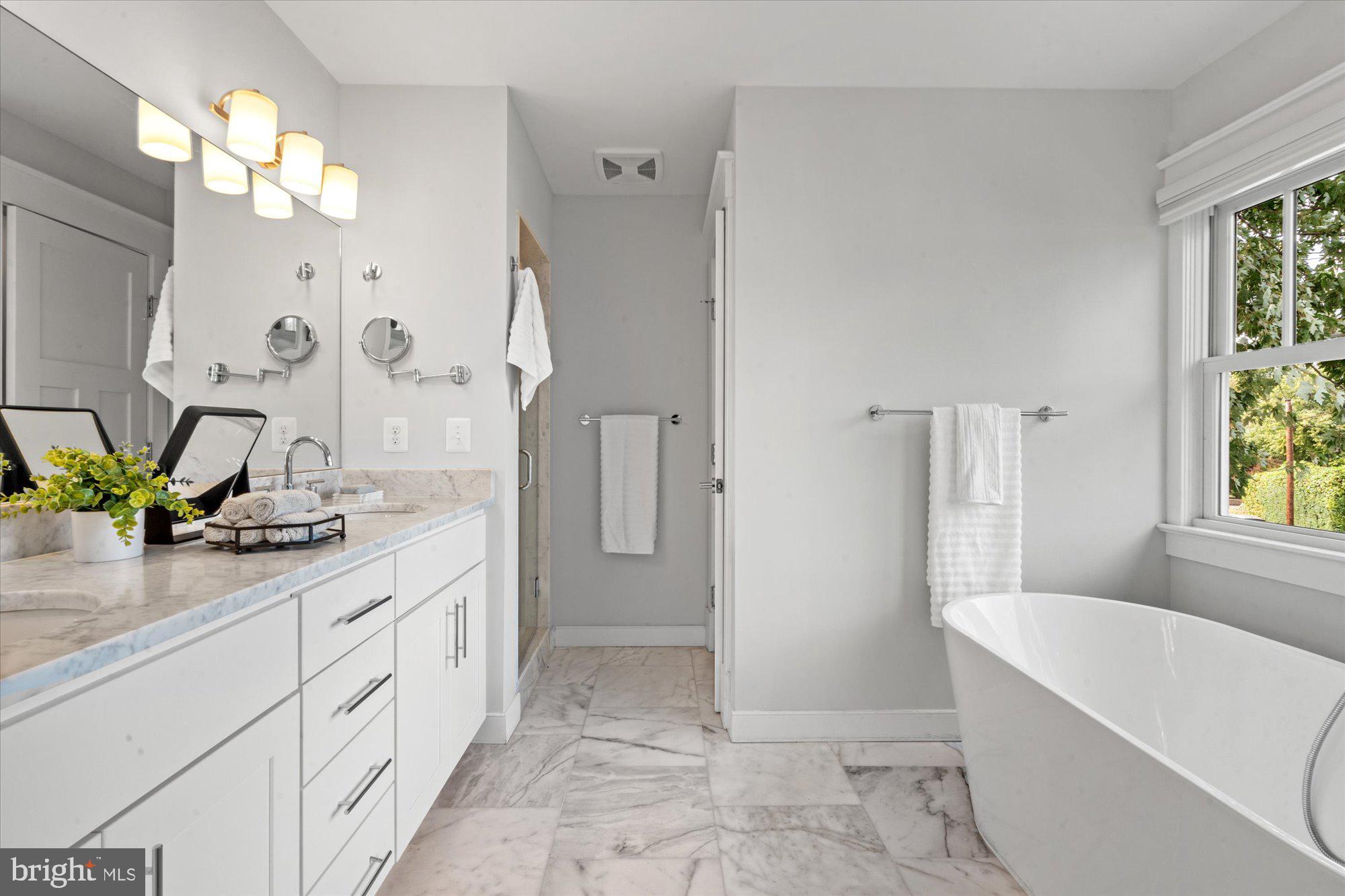 DEL RAY - Residential