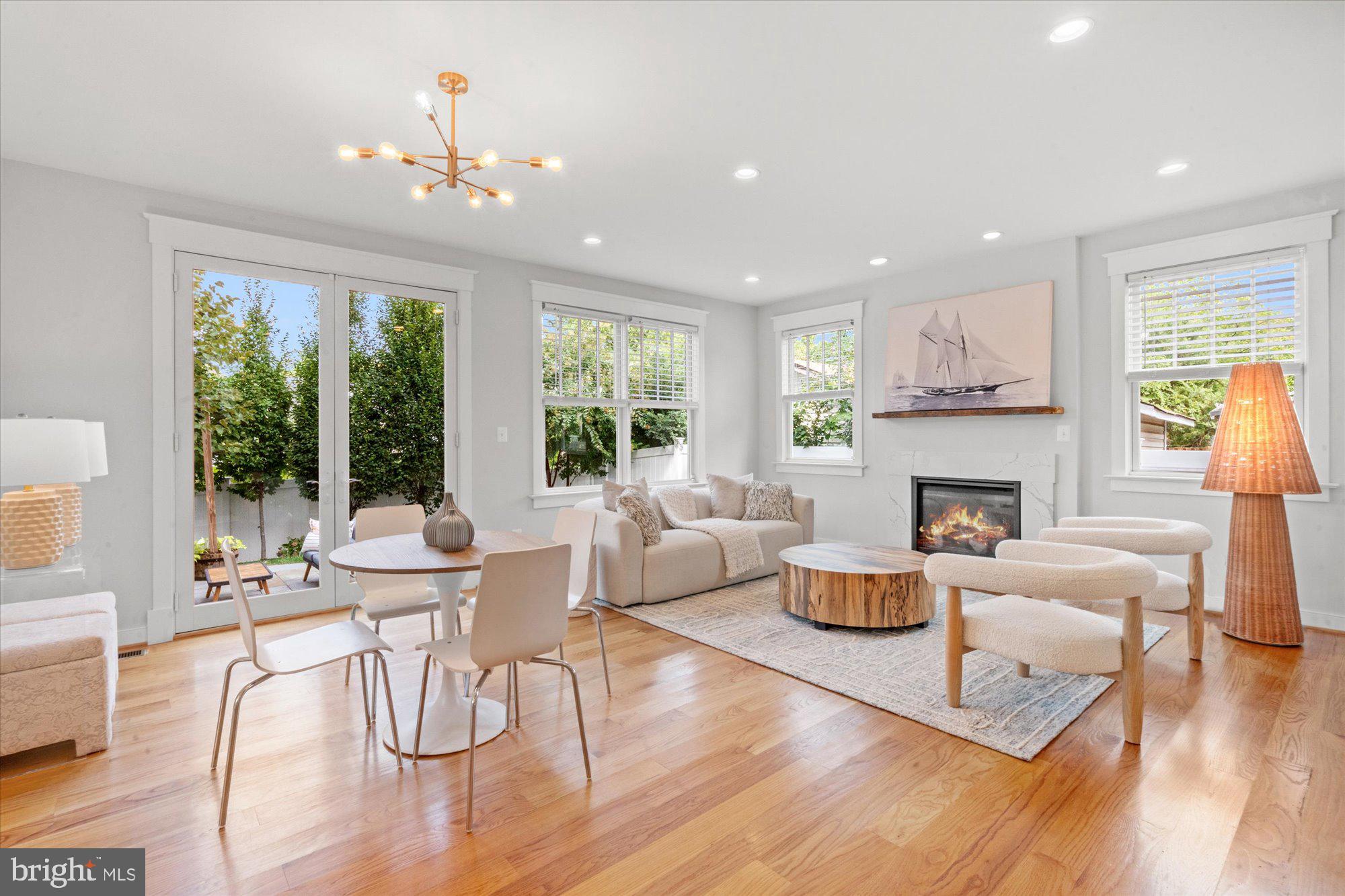 DEL RAY - Residential