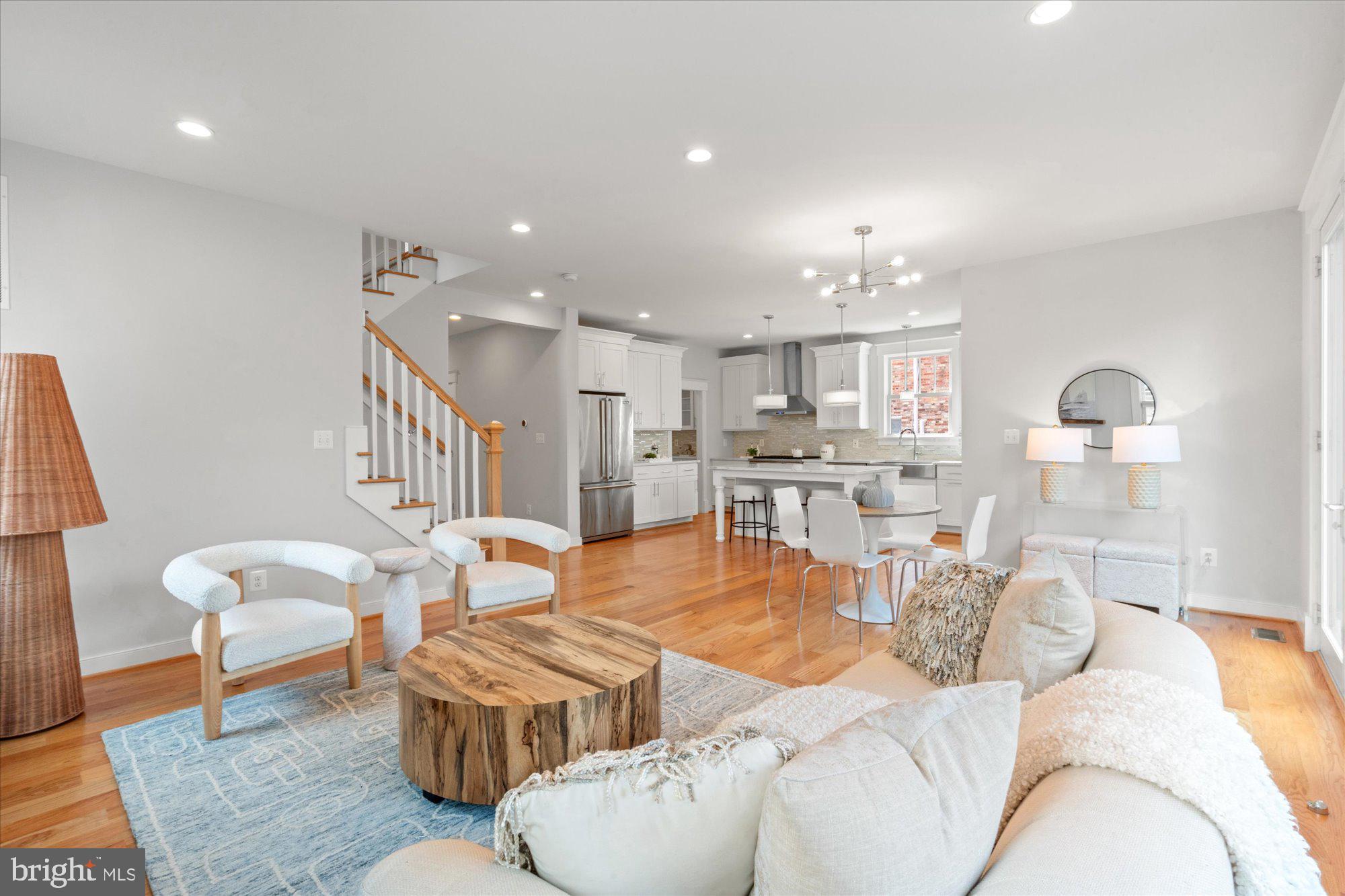 DEL RAY - Residential