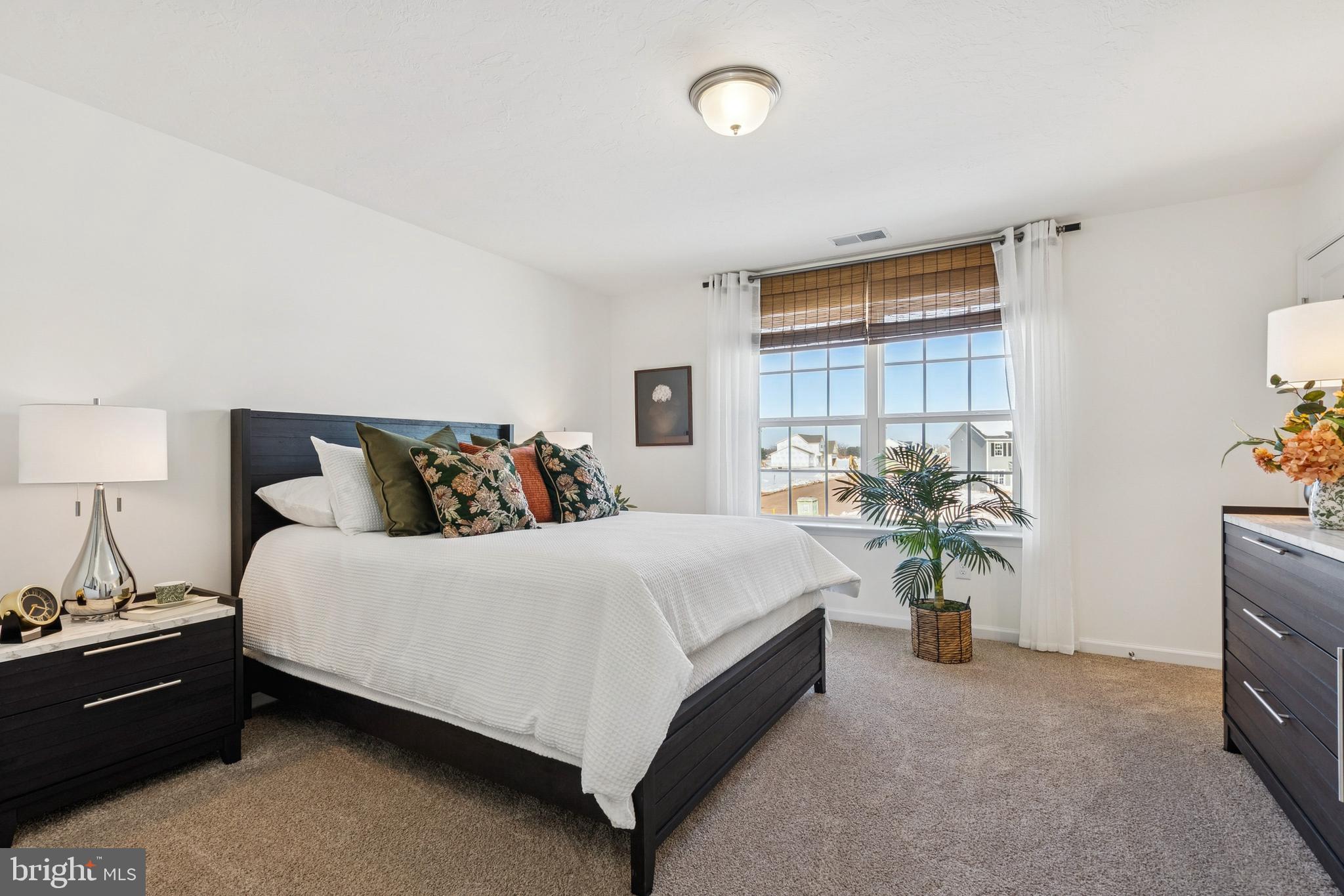 KINGS COURT AT BROWNSTONE - Residential