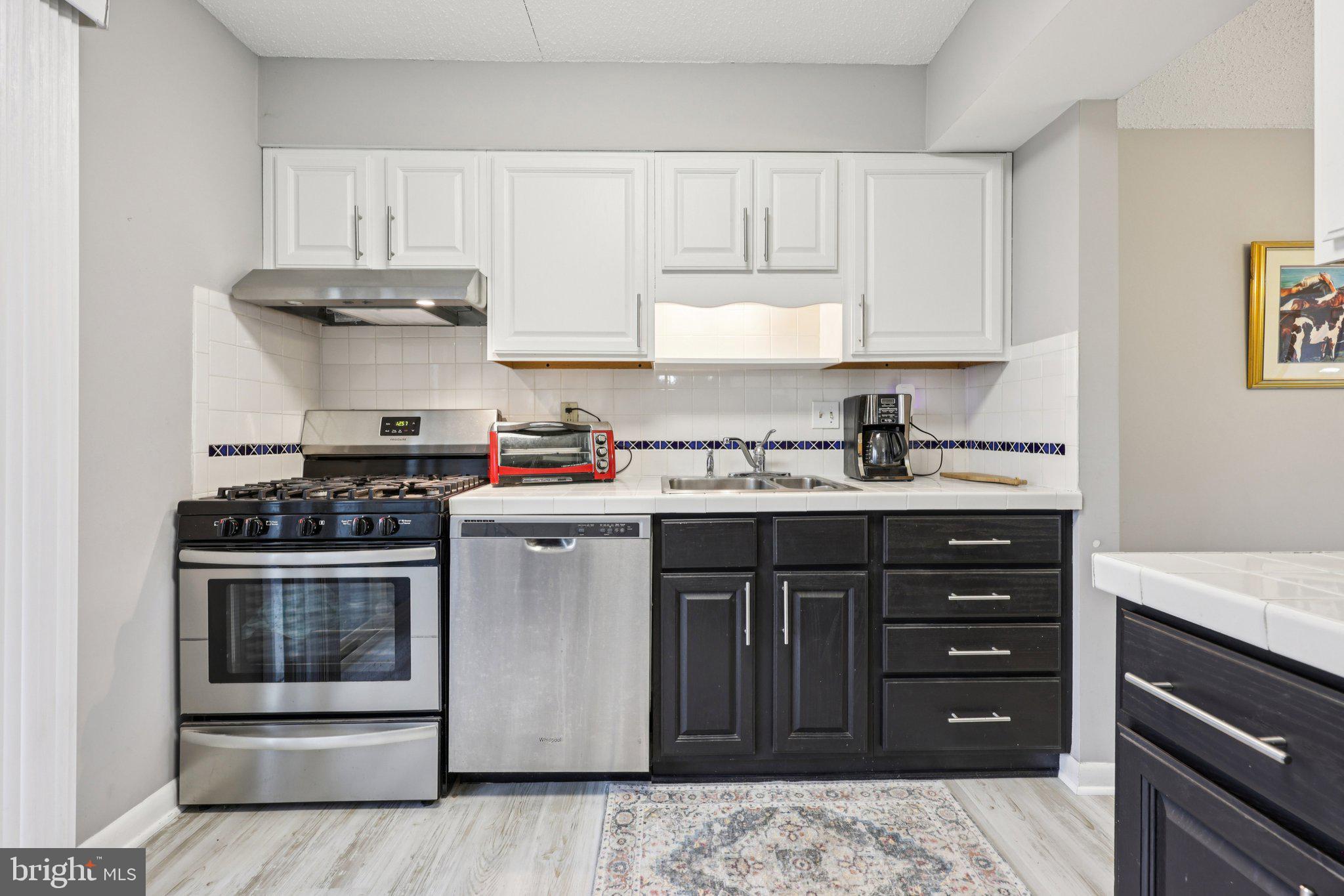 LAKEVIEW - Residential