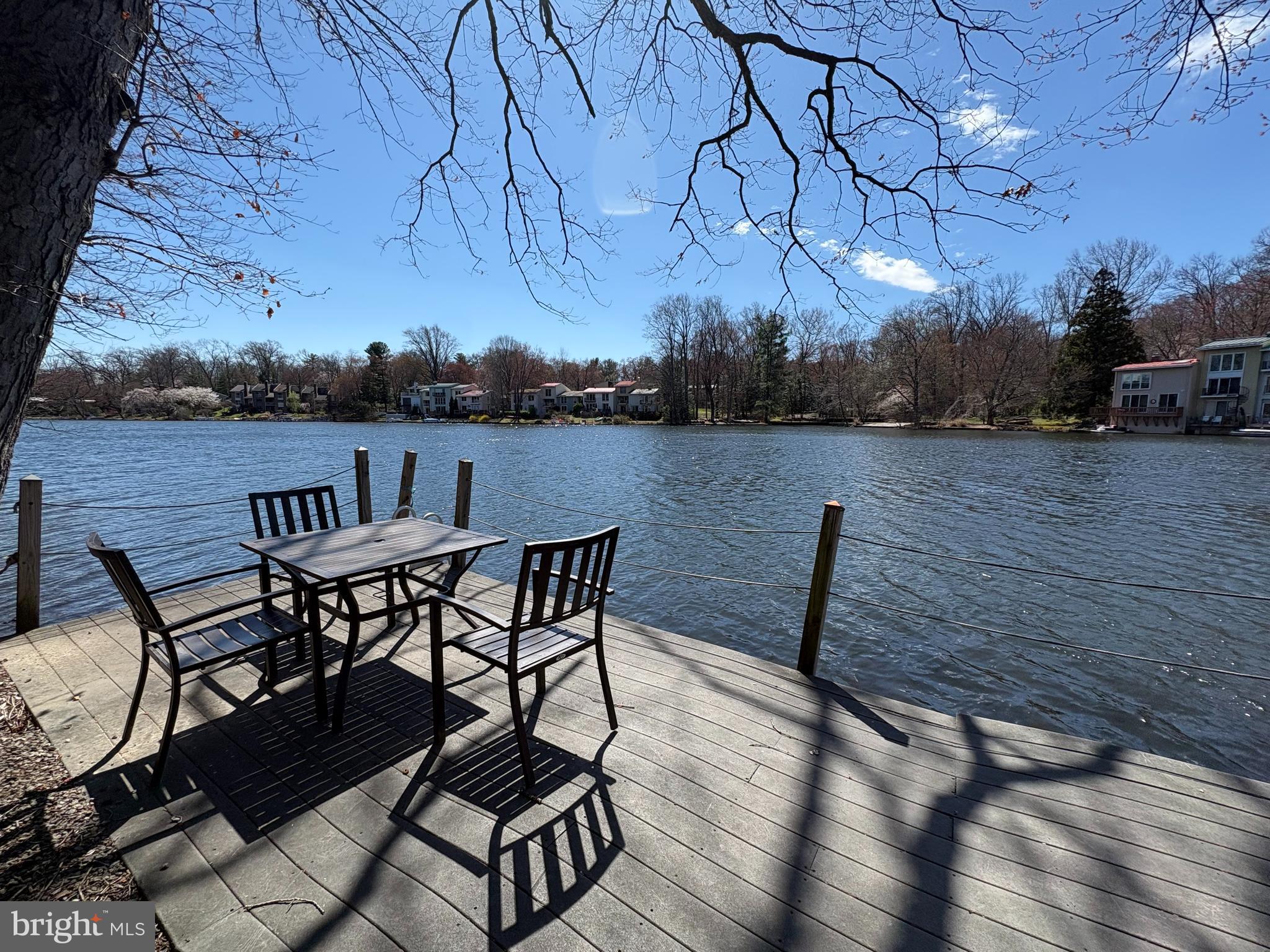 LAKEVIEW - Residential