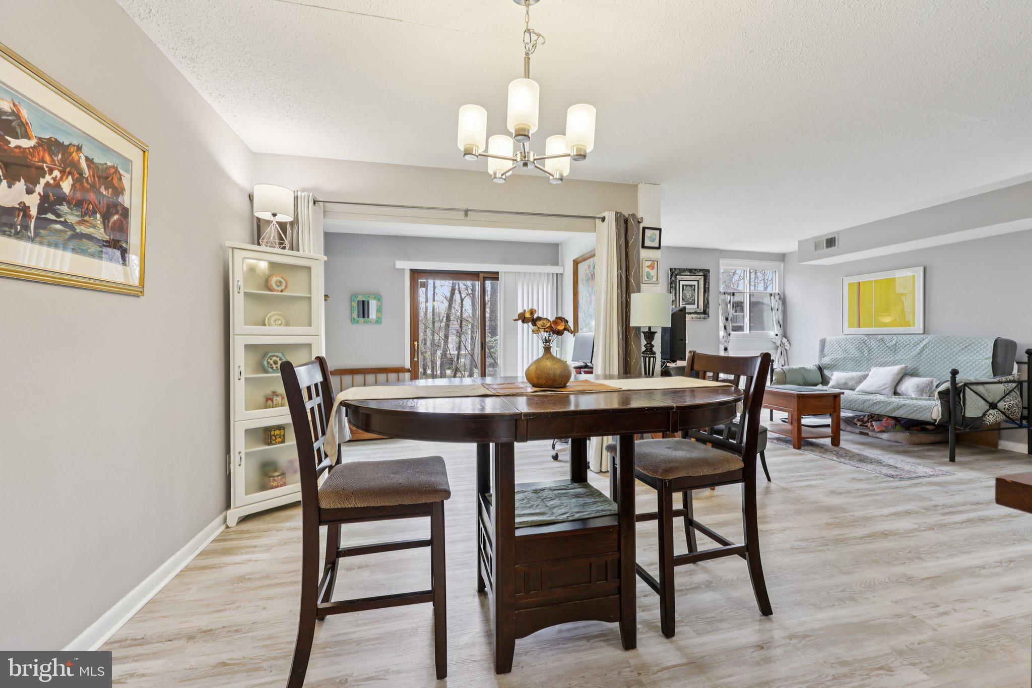 LAKEVIEW - Residential