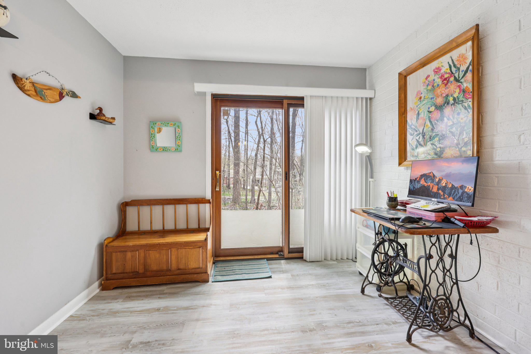 LAKEVIEW - Residential