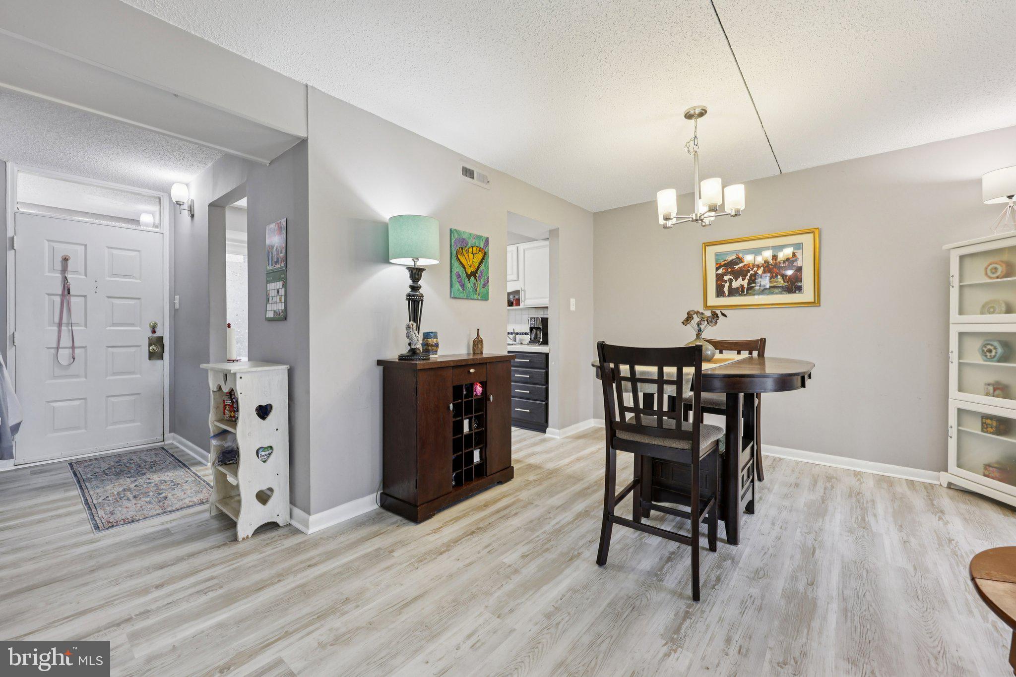LAKEVIEW - Residential