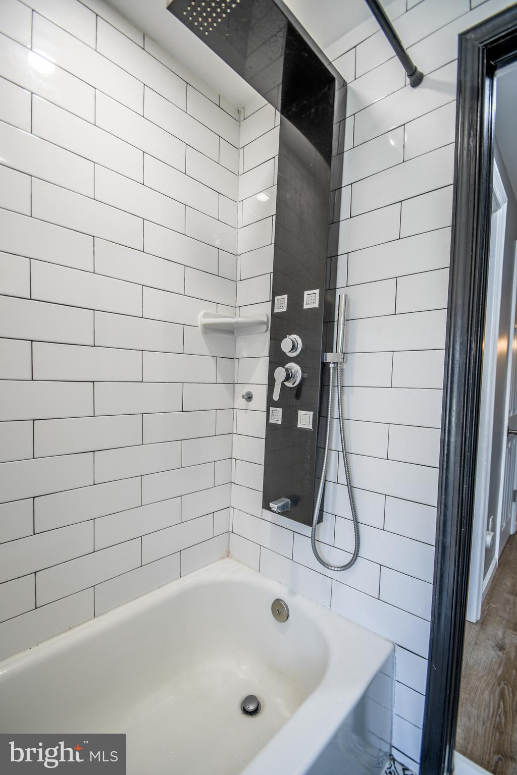 LEEDOM ESTS - Residential