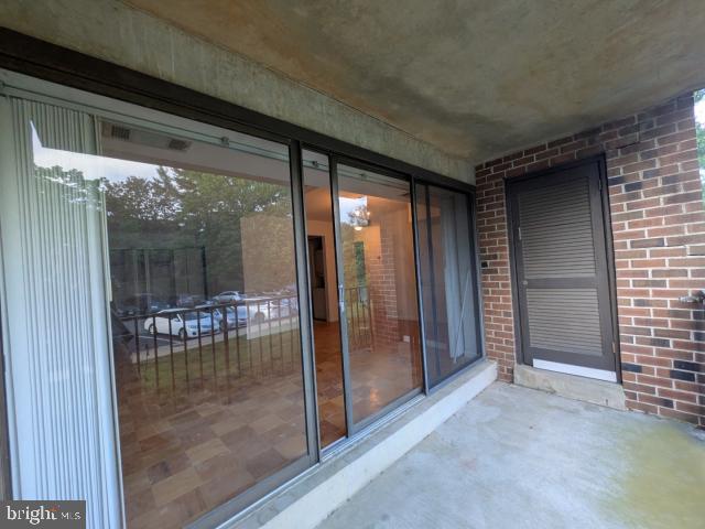 HERITAGE COURT - Residential