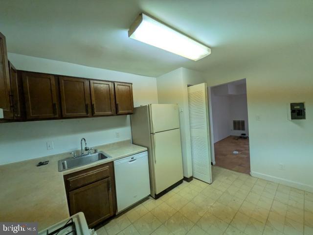 HERITAGE COURT - Residential