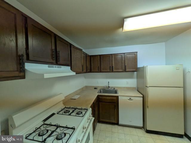 HERITAGE COURT - Residential