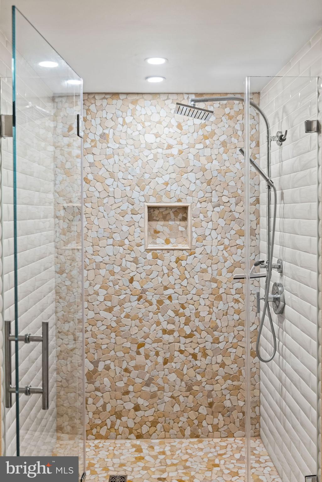 AVALON - Residential