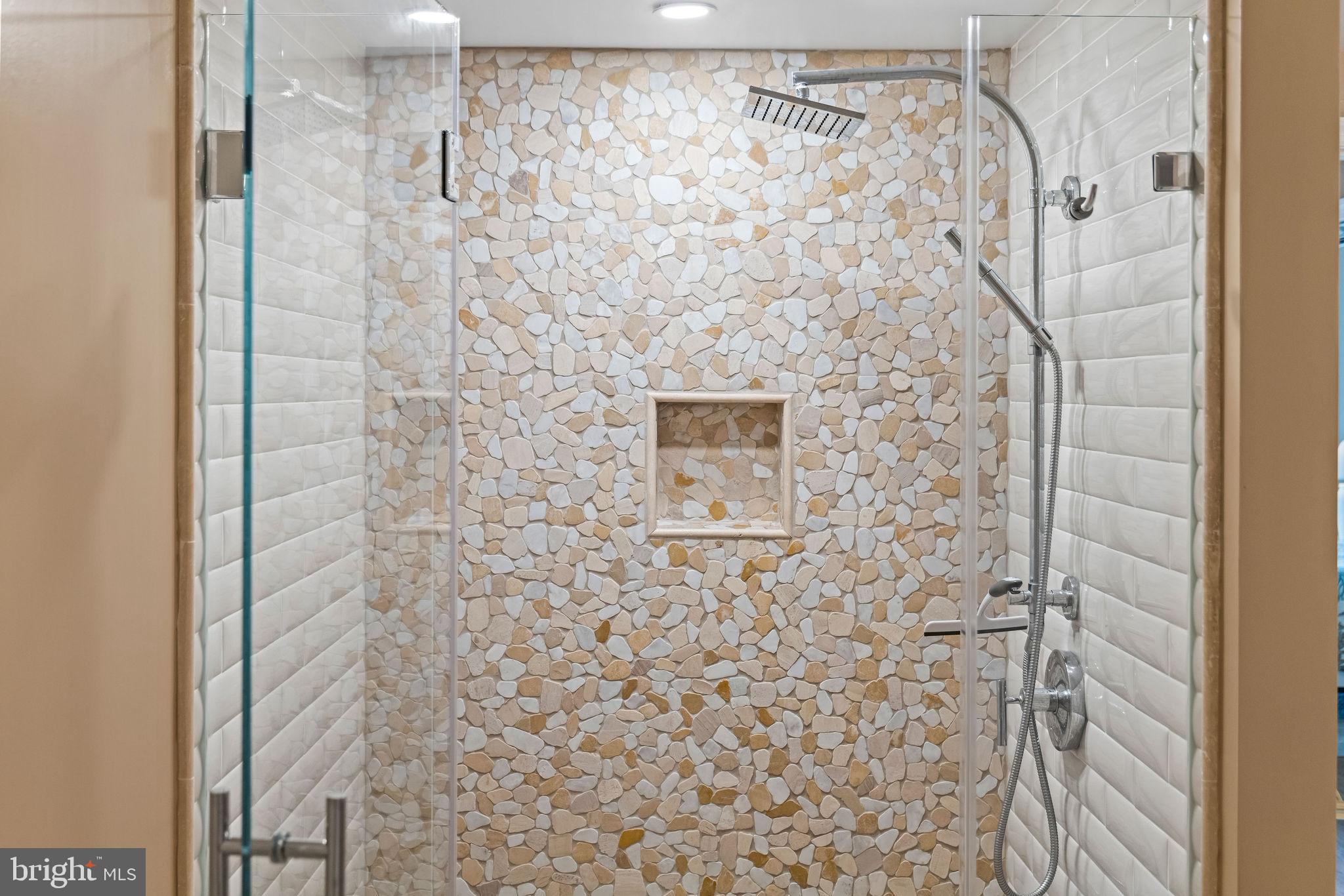 AVALON - Residential