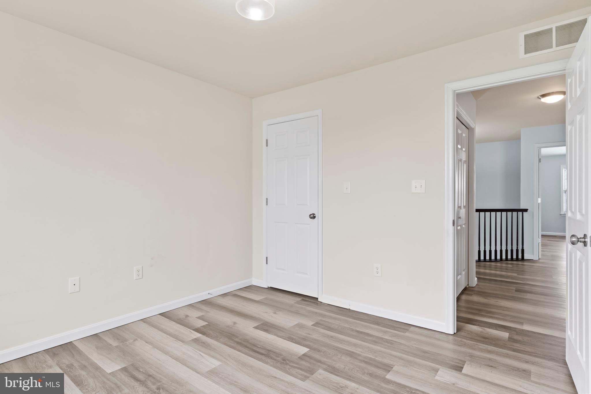 MELBOURNE PLACE - Residential Lease